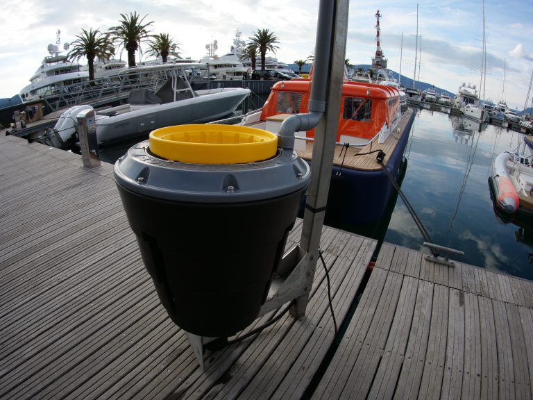 Seabin unit Marina Dock Age