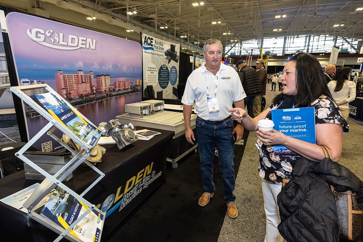 Golden boat lifts Golden boat lifts