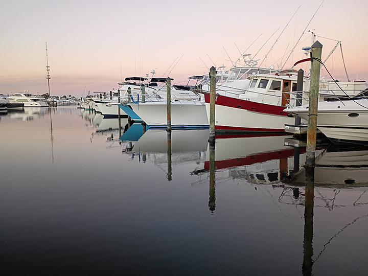 SAfe Harbor Harborage Yacht Club